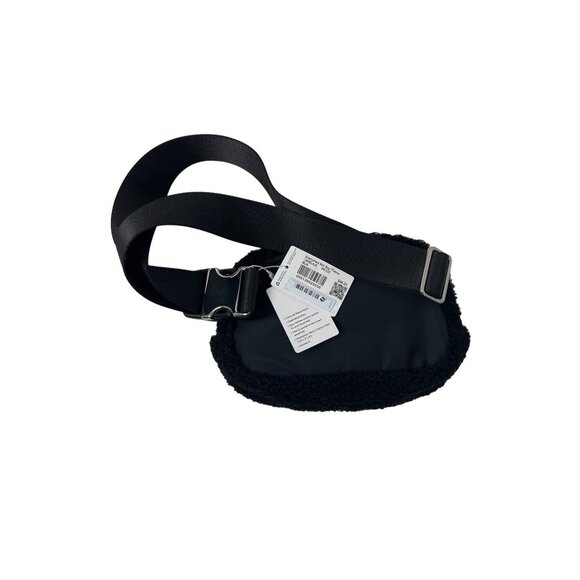 Lululemon Everywhere Fleece Belt Bag - Picture 2 of 4